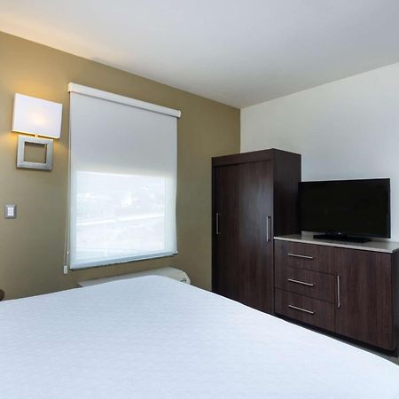 Homewood Suites By Hilton Queretaro Jurica Extérieur photo