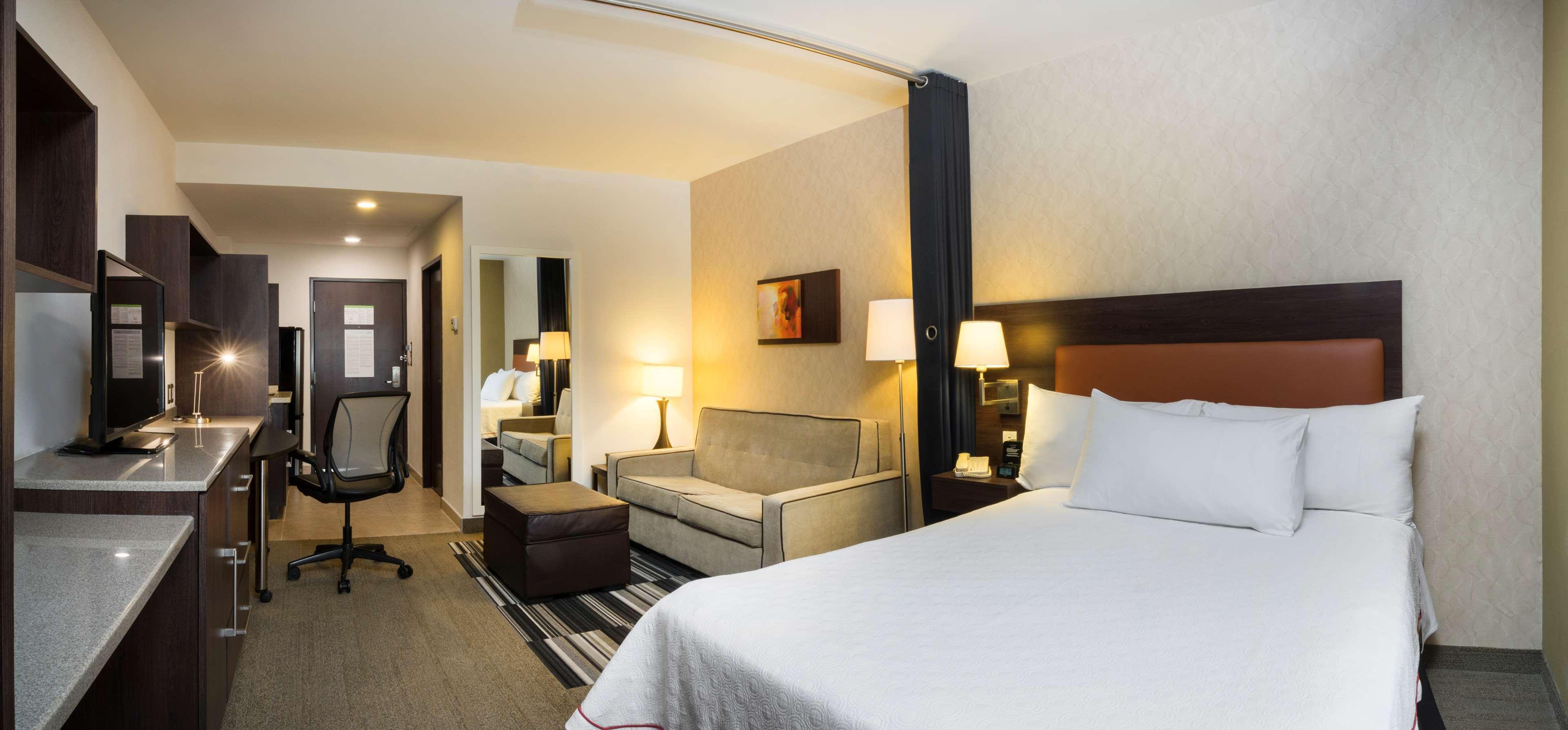 Homewood Suites By Hilton Queretaro Jurica Extérieur photo
