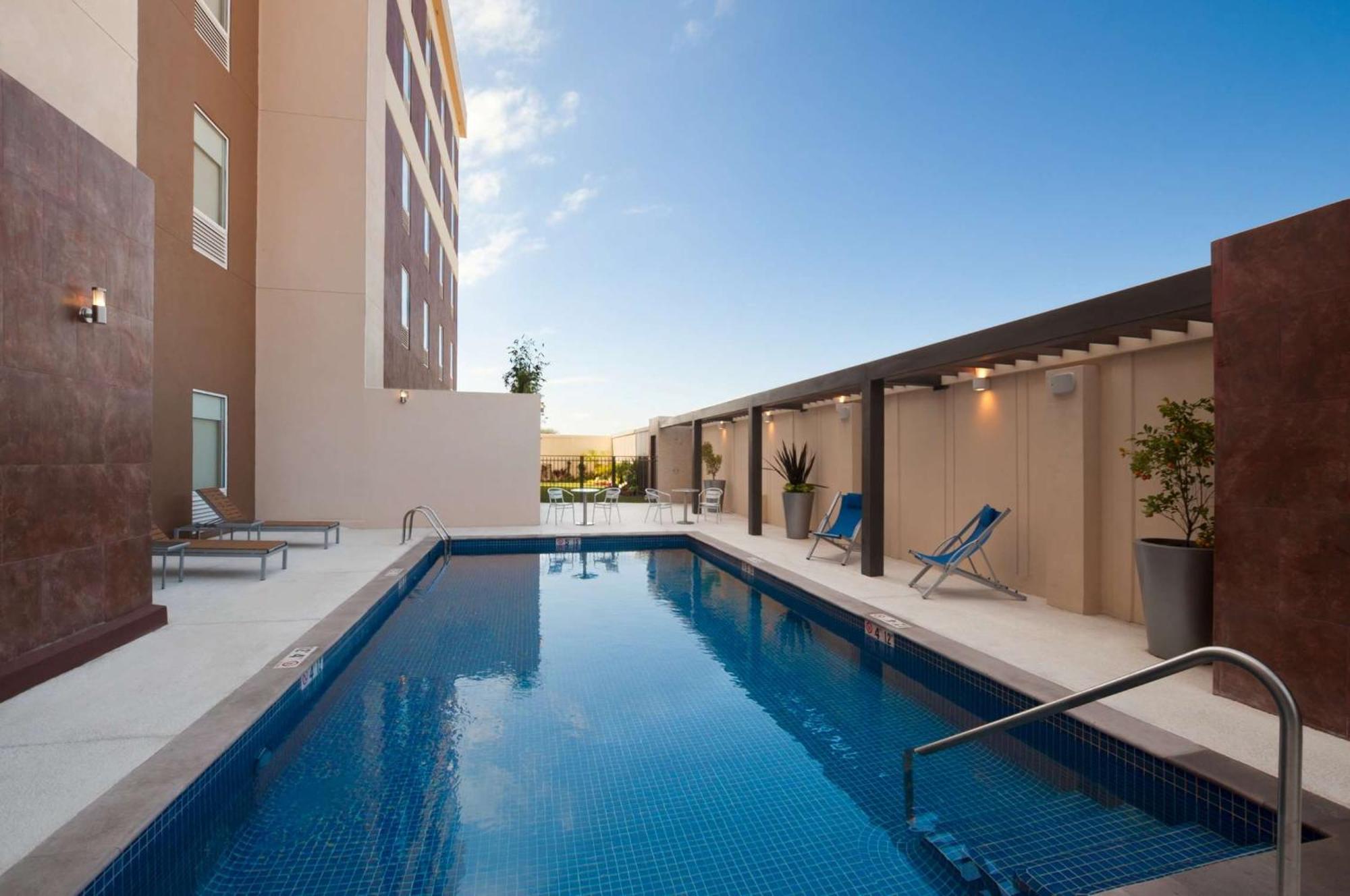 Homewood Suites By Hilton Queretaro Jurica Extérieur photo