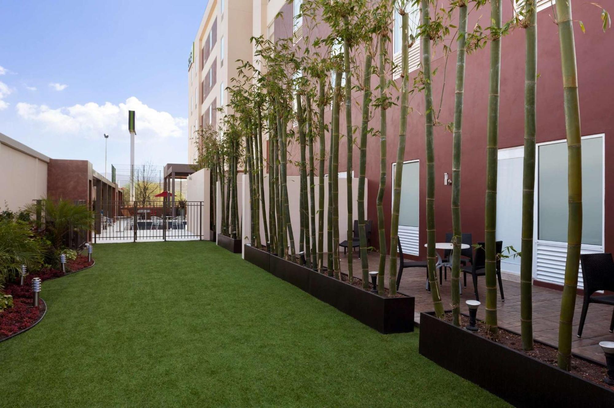Homewood Suites By Hilton Queretaro Jurica Extérieur photo